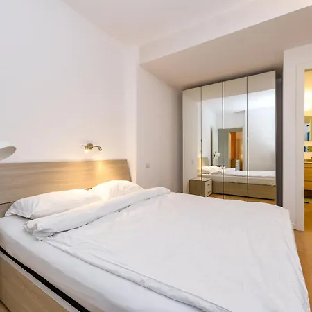 Apartment Diamante By Garda
